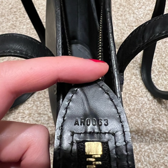 Louis Vuitton Vintage Black Purse - Picture 14 of 14